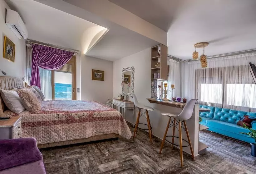 Elimia Suites & Studios