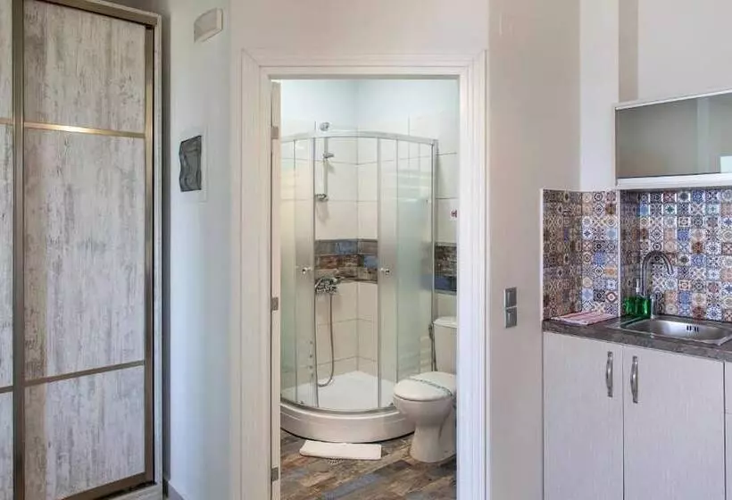 Elimia Suites & Studios