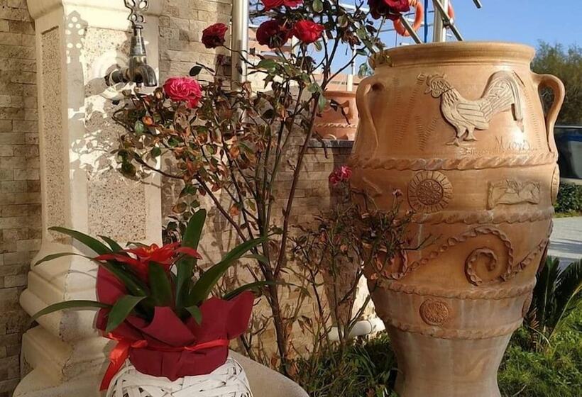 Elimia Suites & Studios