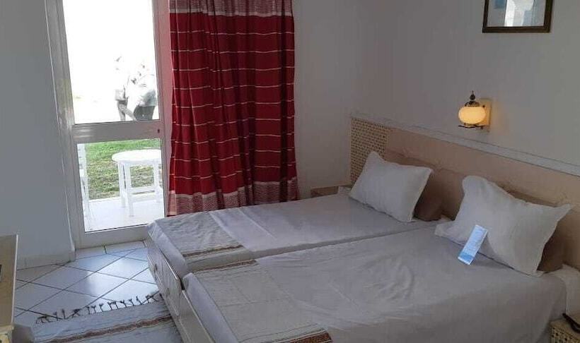 Hotel Cosmos Tergui Club