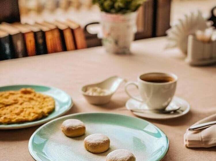 ホテル Golden Hills