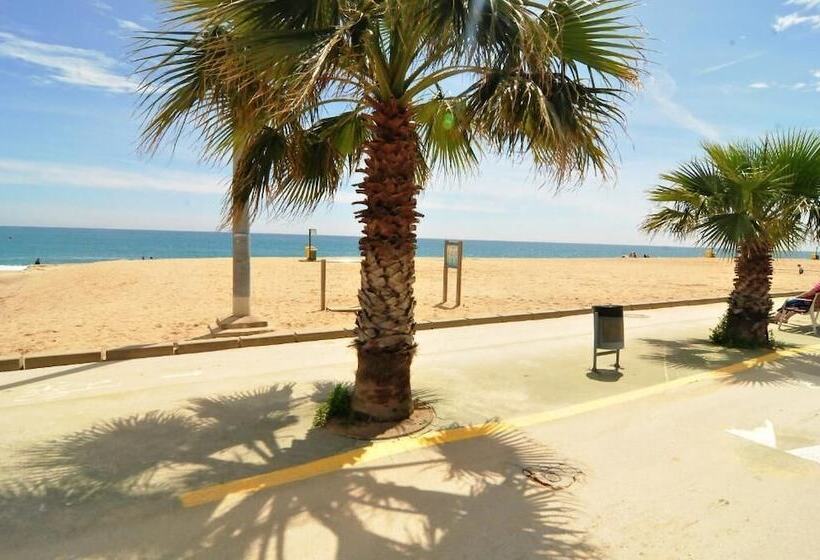 ホテル Homeholidaysrentals  Maritim V