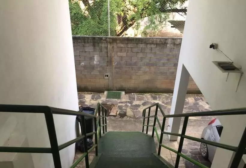 هتل Nueva Posada Inn