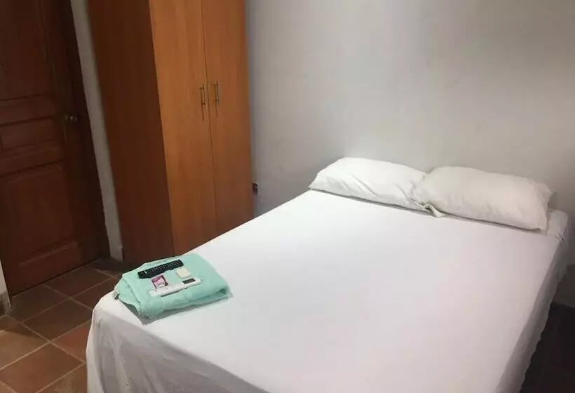 هتل Nueva Posada Inn