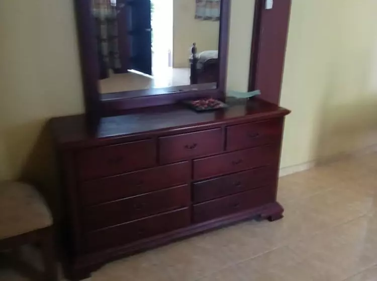 هتل Oasis Adult Resort