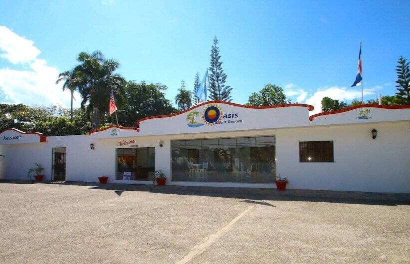 בית מלון כפרי Oasis Adult Resort