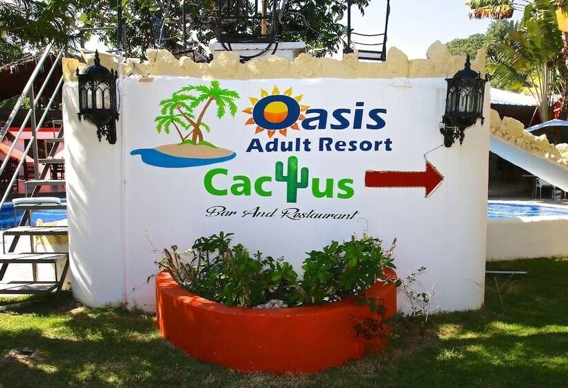 בית מלון כפרי Oasis Adult Resort