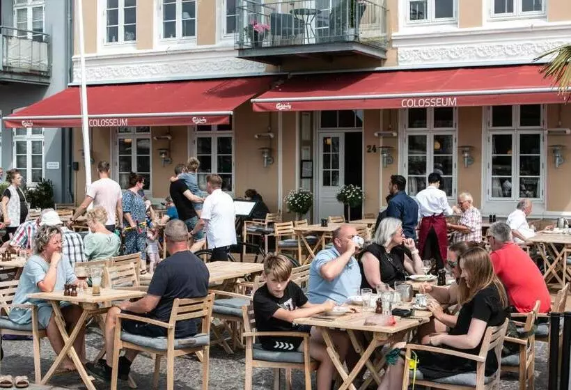 ホテル Sønderborg Kaserne