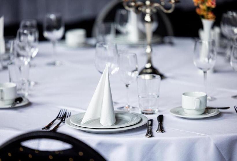 ホテル Sønderborg Kaserne