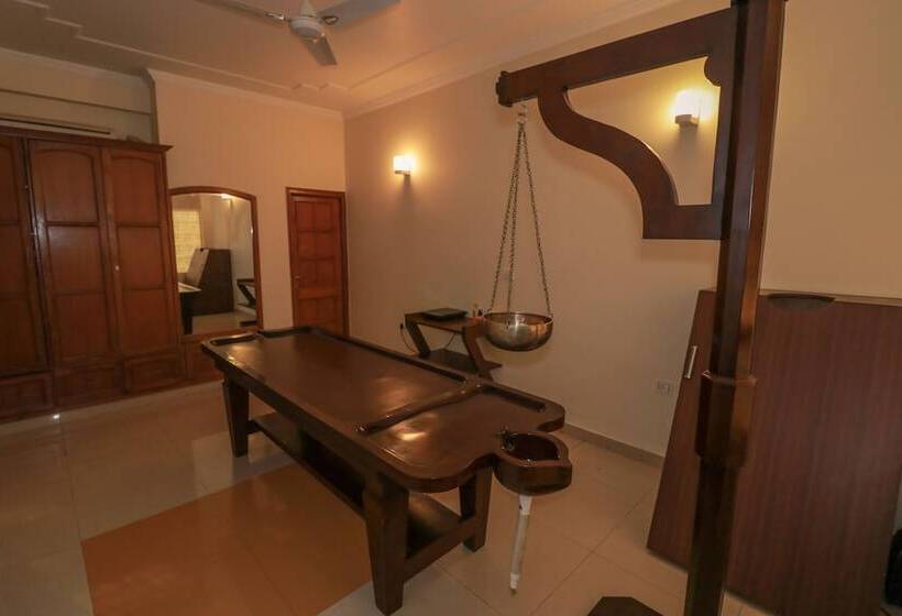 هتل Ved Varuna Ayurveda Sadan Rishikesh