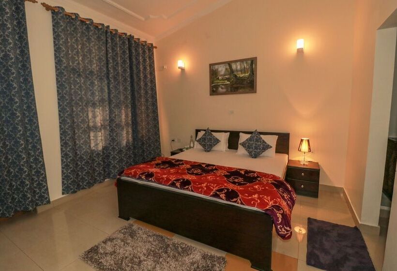 هتل Ved Varuna Ayurveda Sadan Rishikesh