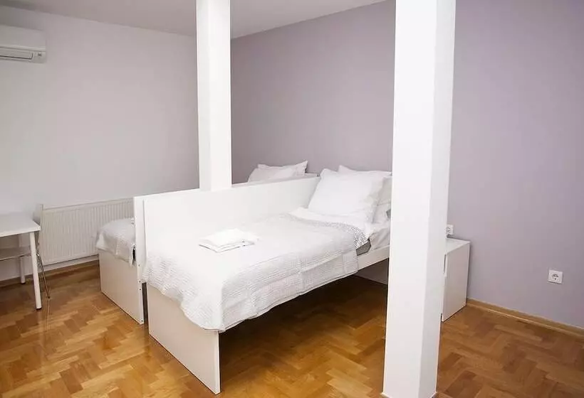 Majatalo Paw Rooms