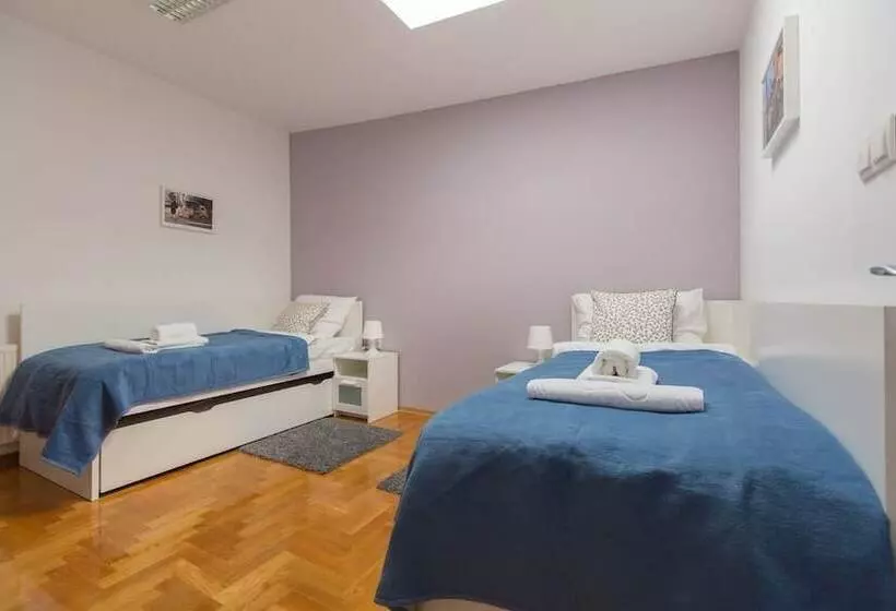 Majatalo Paw Rooms