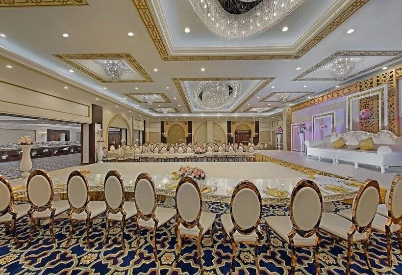 هتل Ezdan Residence