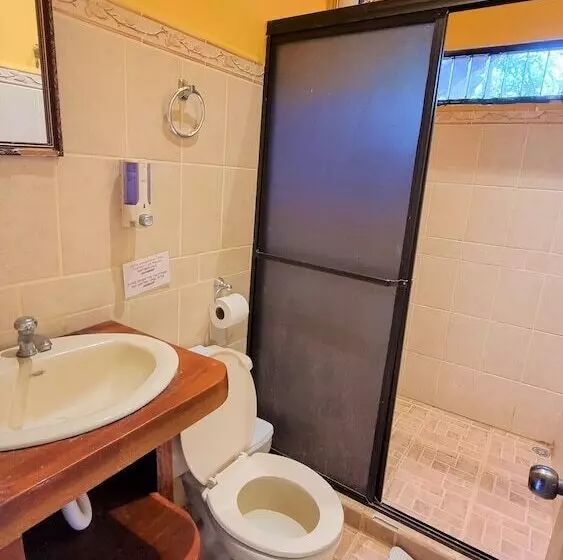 Hotelli Angels Ecolodge