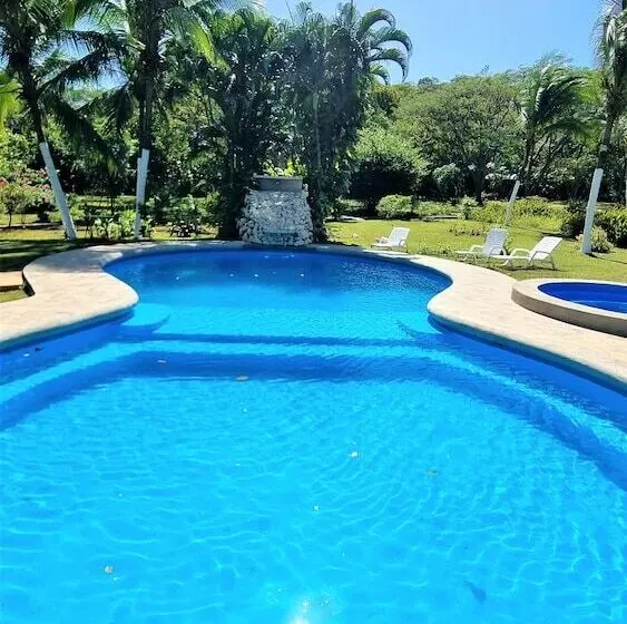 Hotelli Angels Ecolodge