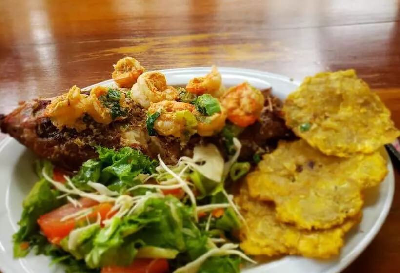 Hotelli Angels Ecolodge