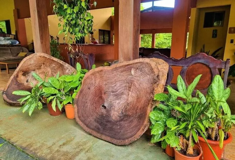 Hotelli Angels Ecolodge