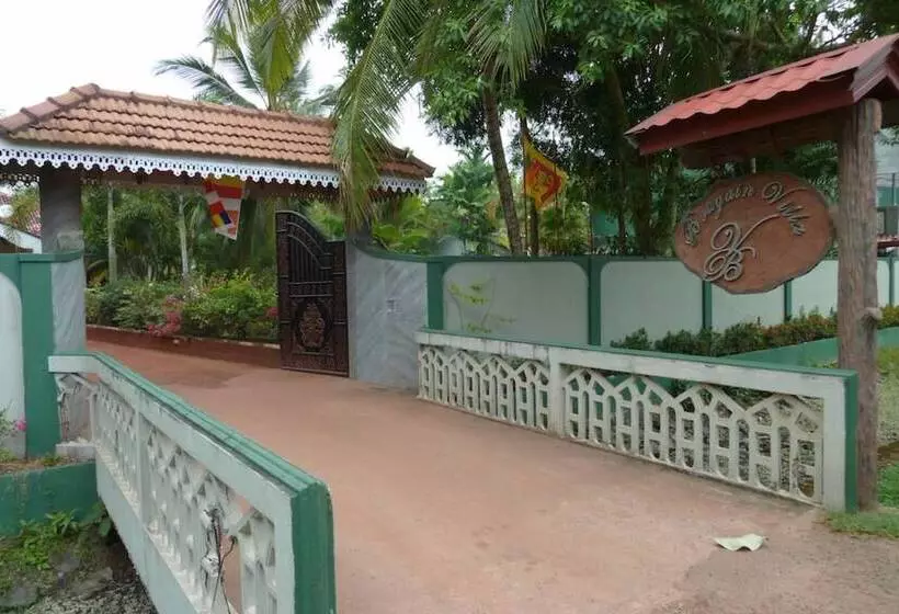 هتل Bougain Villa By Tree