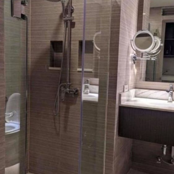 فندق Capital O 804 The Residences At Bonifacio Civic Center