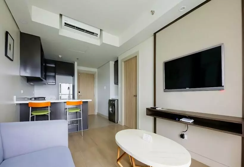 هتل Capital O 804 The Residences At Bonifacio Civic Center