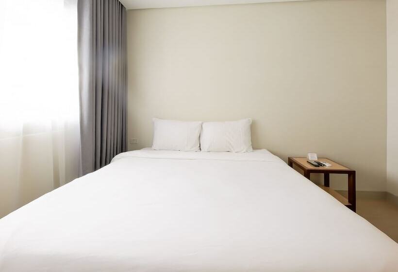 فندق Capital O 804 The Residences At Bonifacio Civic Center