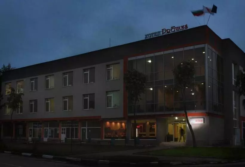 Hotelli Provans Famili