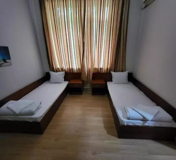 Hotelli Provans Famili