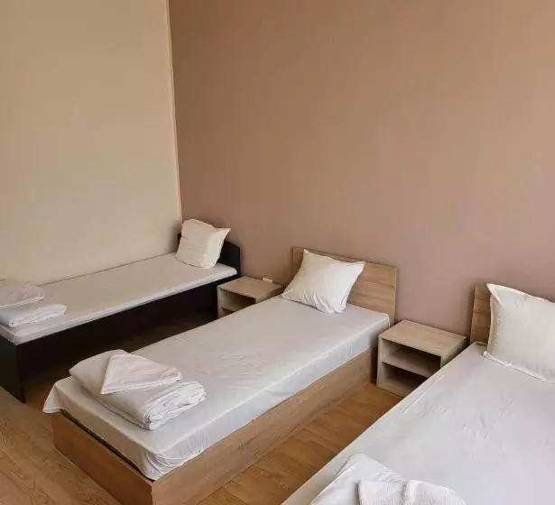 Hotelli Provans Famili