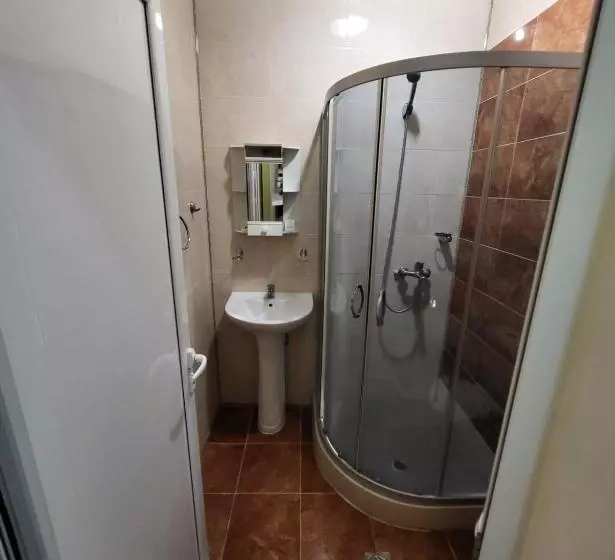 Hotelli Provans Famili