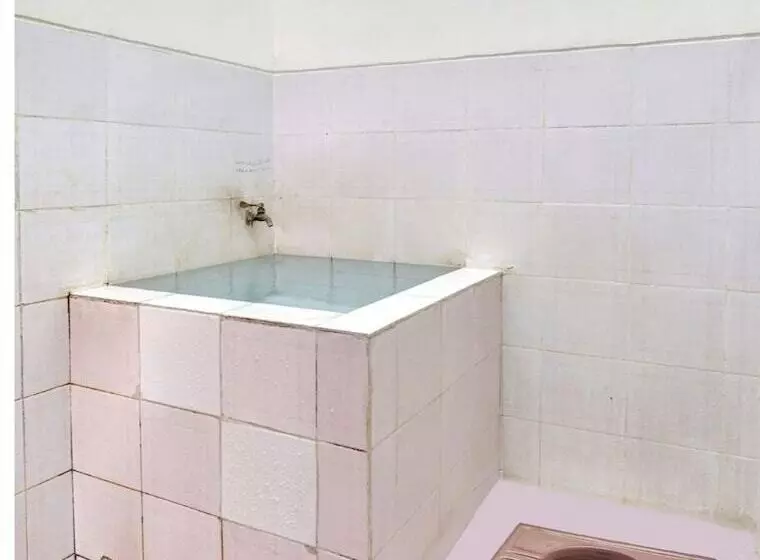 ホテル Spot On 90539 Taman Borobudur Guest House Syariah