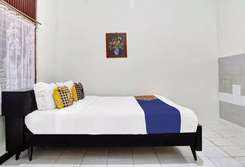ホテル Spot On 90539 Taman Borobudur Guest House Syariah