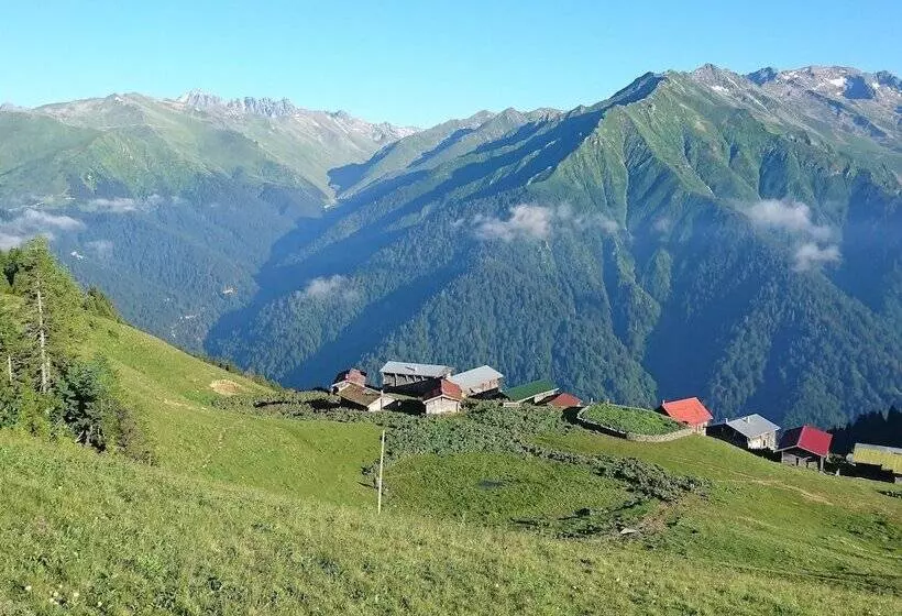 Majatalo Demircioglu Pokut Dag Evi