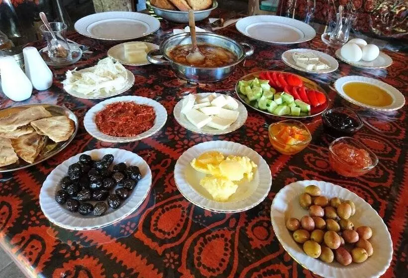 Majatalo Demircioglu Pokut Dag Evi