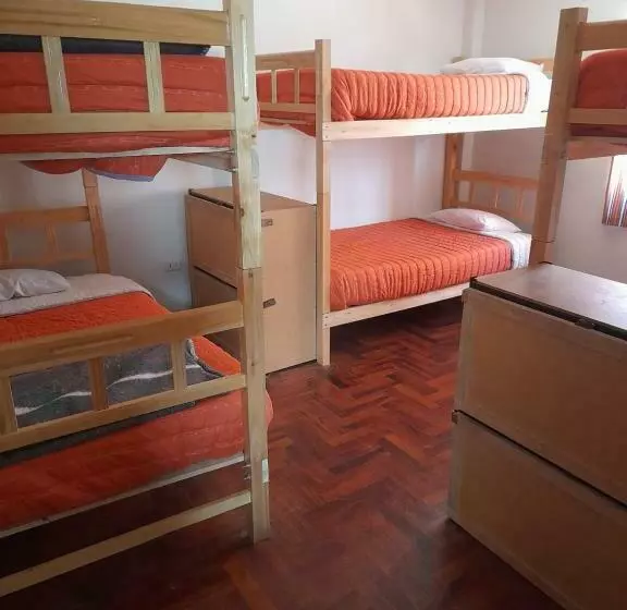 تختخواب و صبحانه Qumir Packers