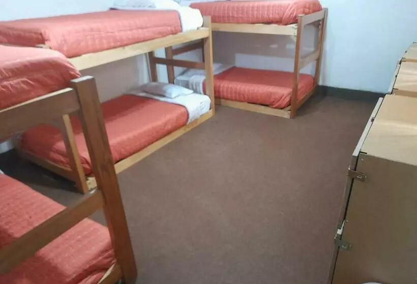 تختخواب و صبحانه Qumir Packers