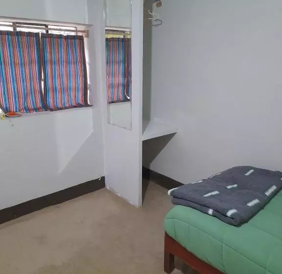 تختخواب و صبحانه Qumir Packers