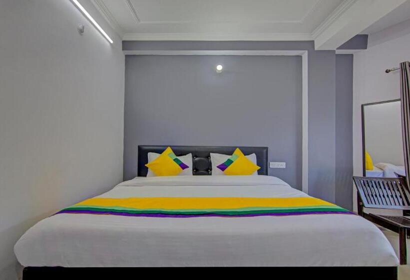 בית מלון כפרי Hmvr