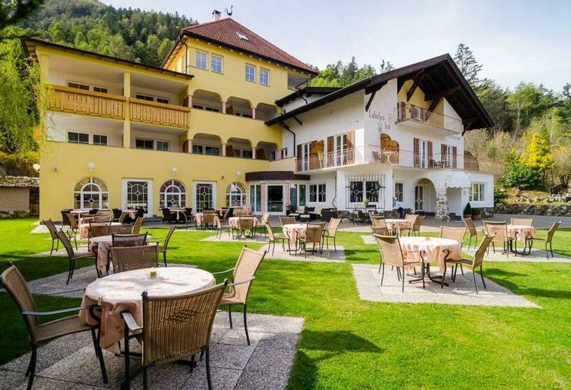 Landhotel Latscherhof