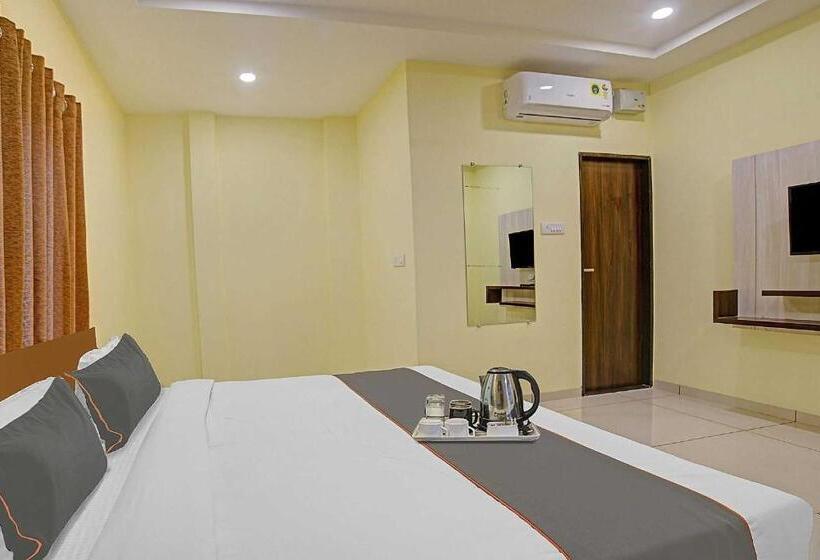 ホテル Collection O Kratagya Inn