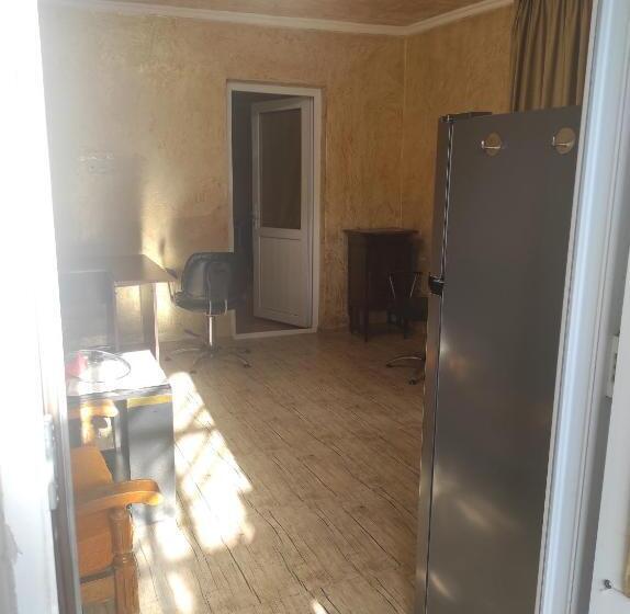 پانسیون Batumi House