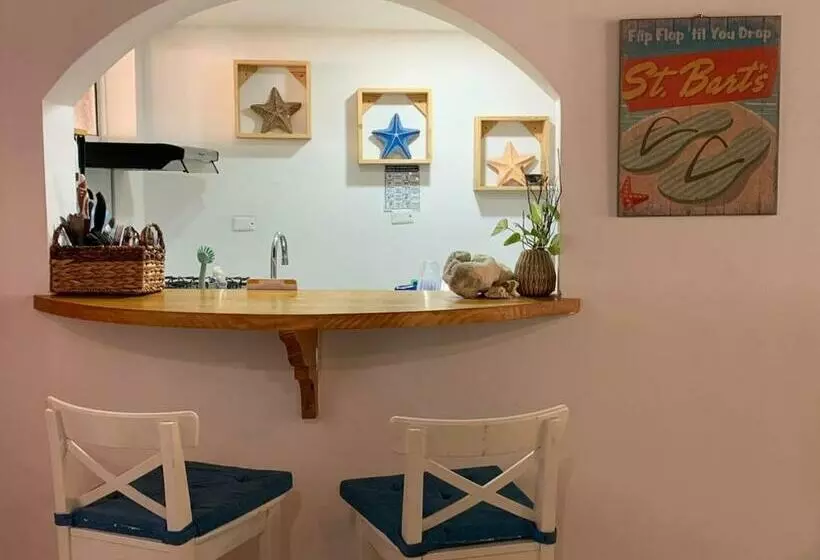 ペンション Joebi S House Walking Distance To Rocky Cay Beach Ideal For Families Or Groups