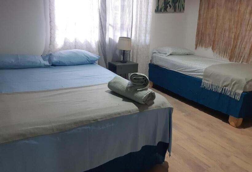 پانسیون Joebi S House Walking Distance To Rocky Cay Beach Ideal For Families Or Groups