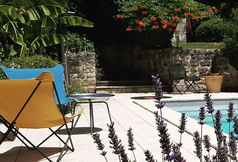 Majatalo La Loge Du Grand Cèdre, Chambre D'hôtes Socosy