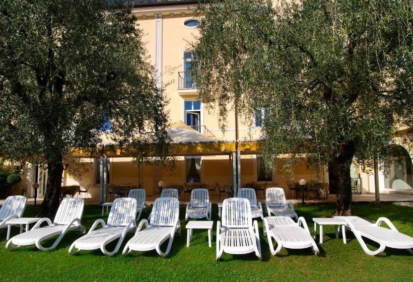 Aparthotel Englovacanze