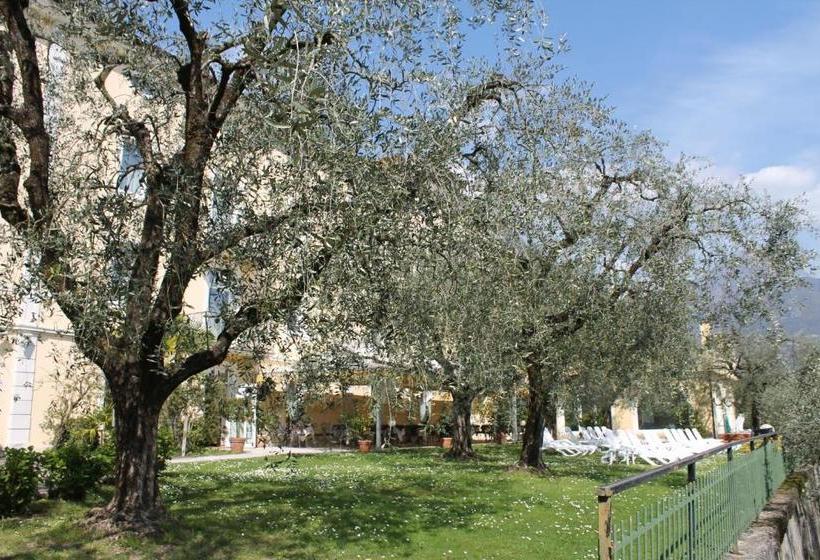 Aparthotel Englovacanze