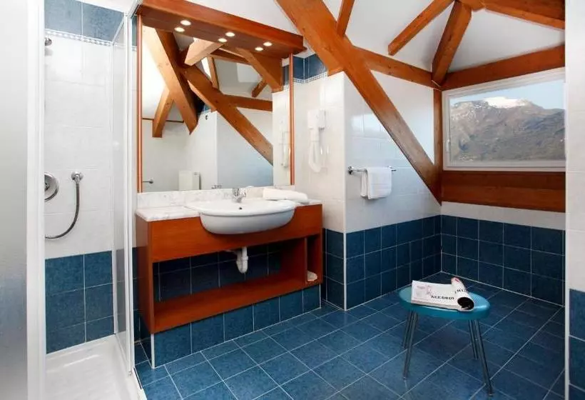 Aparthotel Englovacanze