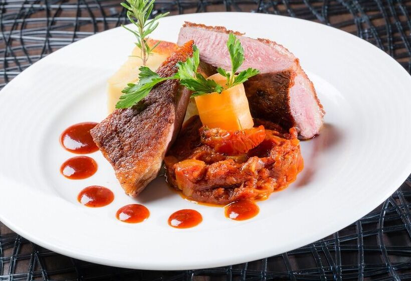 هتل Mercure Aix En Provence La Duranne Gare Tgv