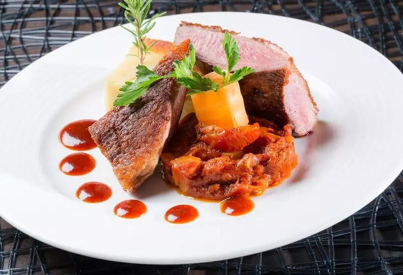 Hotel Mercure Aix En Provence La Duranne Gare Tgv