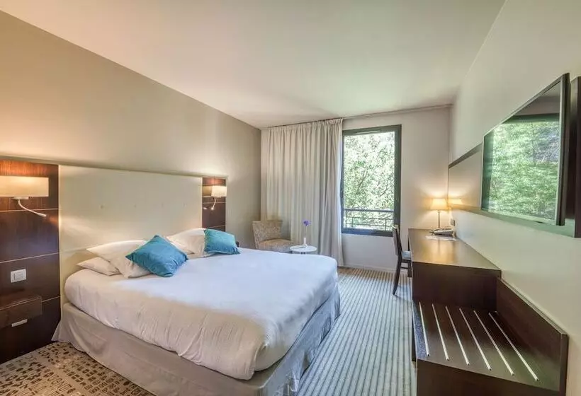 Hotel Mercure Aix En Provence La Duranne Gare Tgv